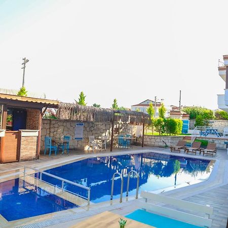 Surya Butik Hotel Alacatı Bagian luar foto