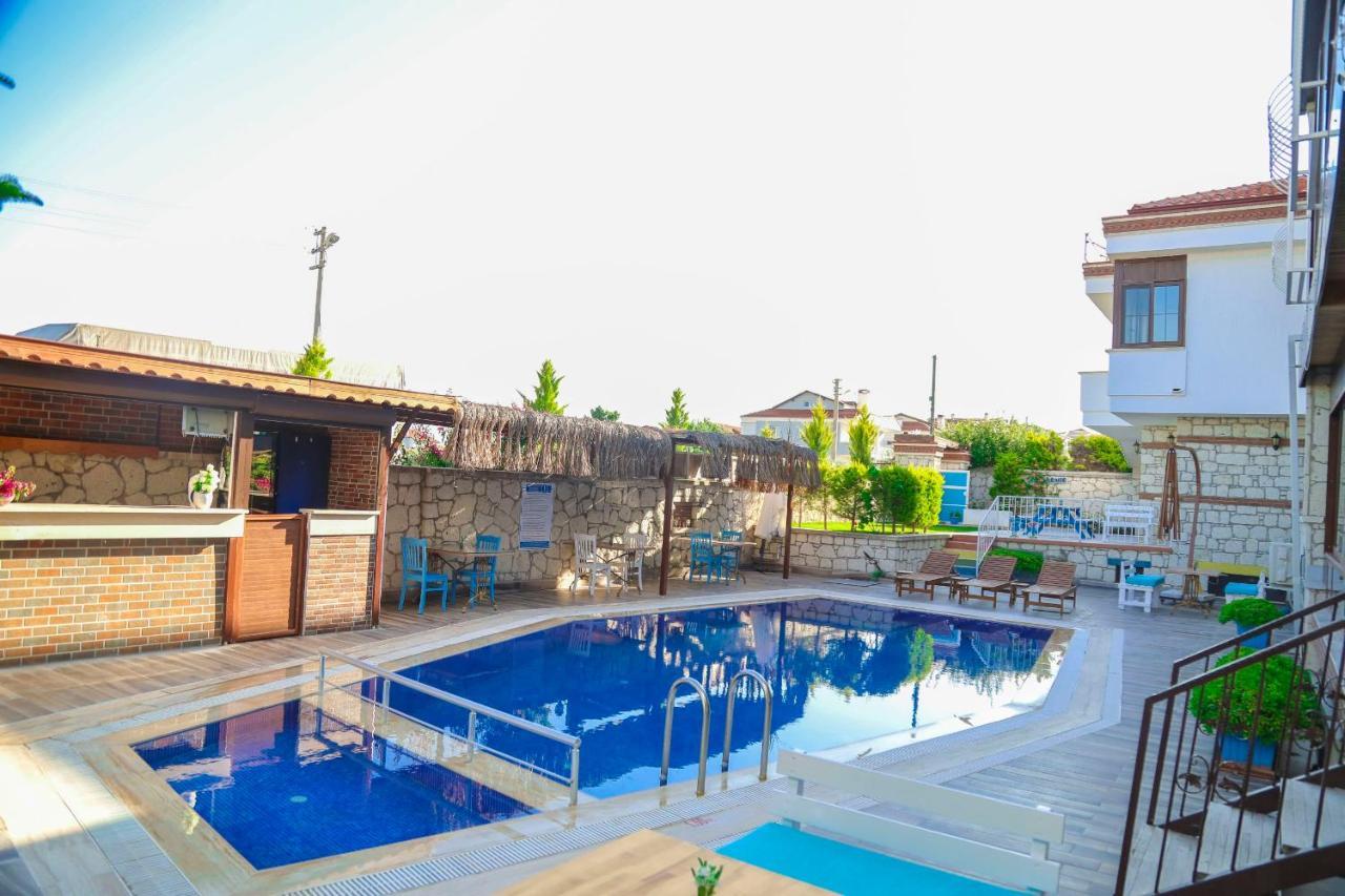 Surya Butik Hotel Alacatı Bagian luar foto