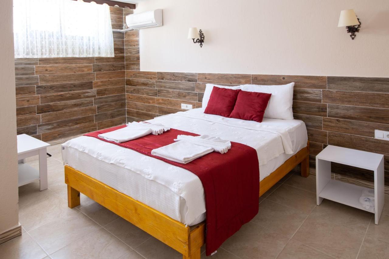 Surya Butik Hotel Alacatı Bagian luar foto